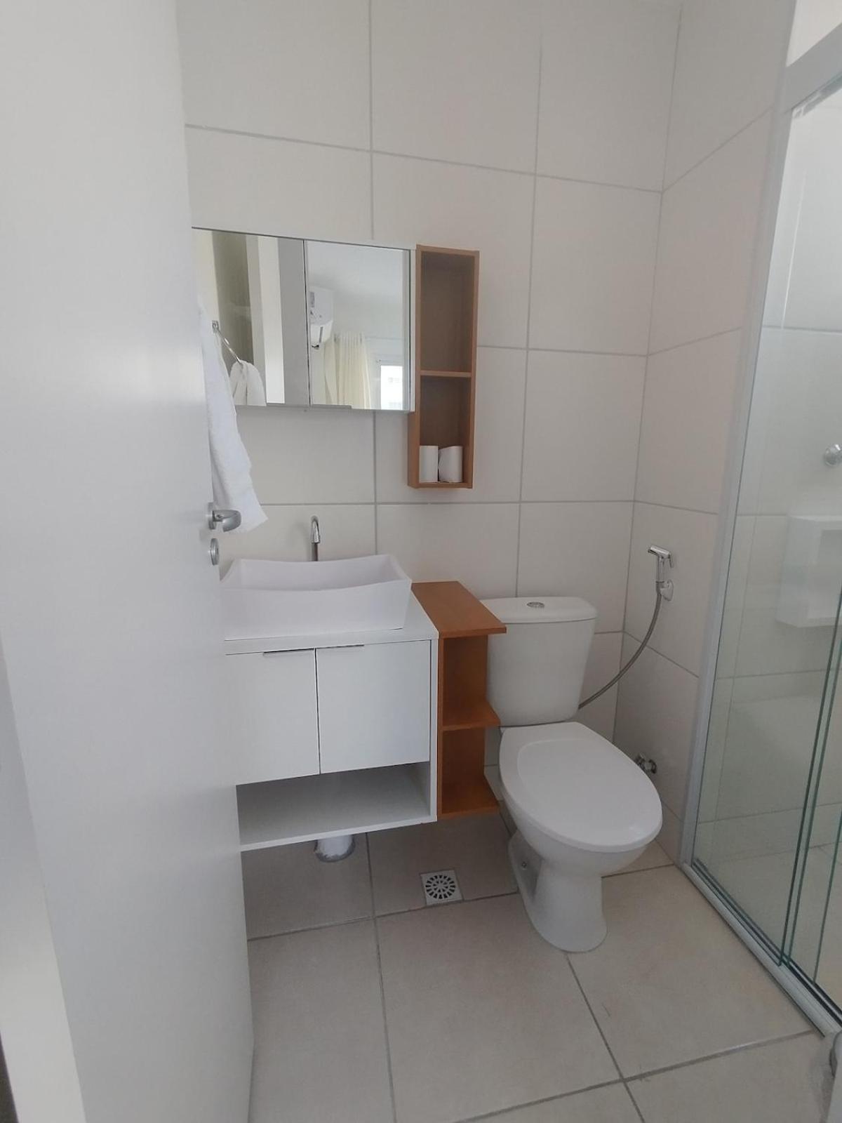 Apartamento De 2 Quartos Com 1